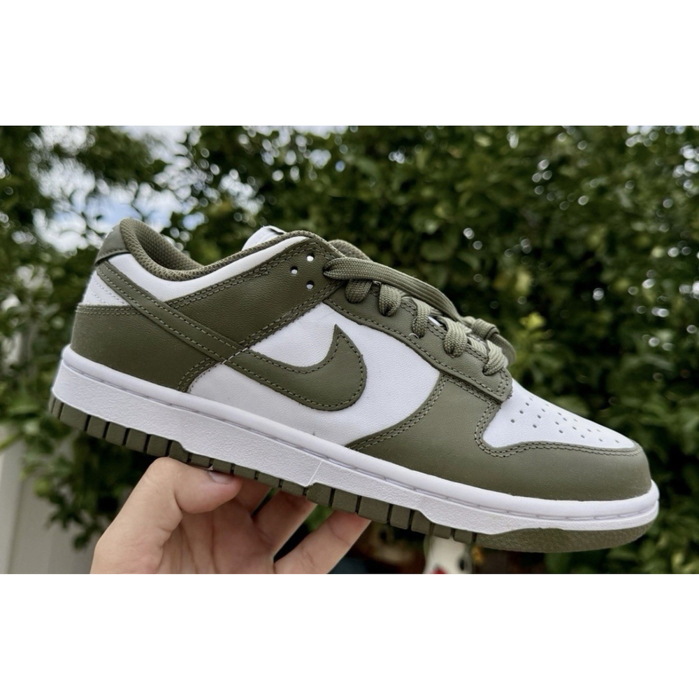 Nike Dunk Low- Medium Olive 8W DD1503120